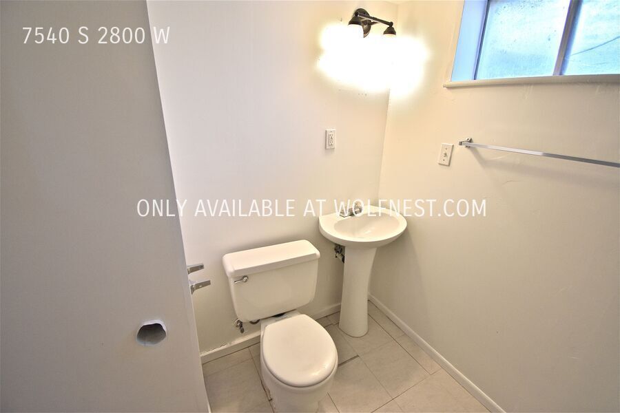 No Deposit Option! Lovely 4 Bedroom West Jordan Home! property image