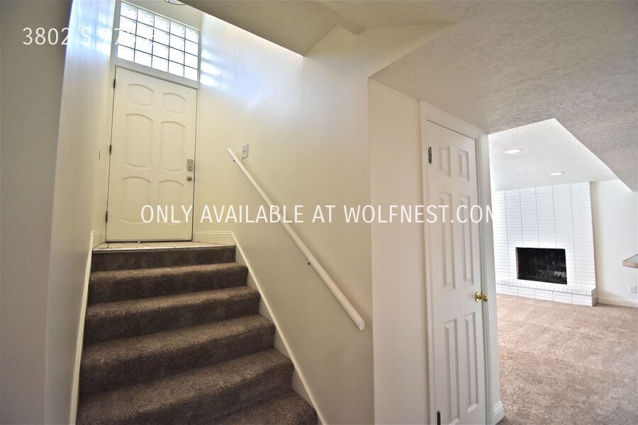 Beautiful 3 Bed Millcreek Bsmt Unit! No Deposit Option! property image