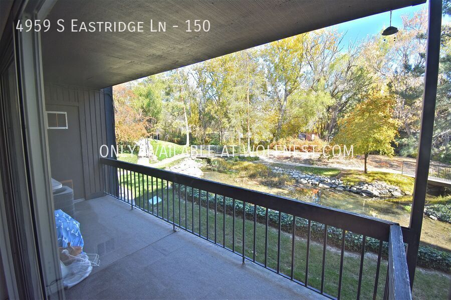 Gorgeous 2 Bed Murray Condo! No Deposit Option! property image