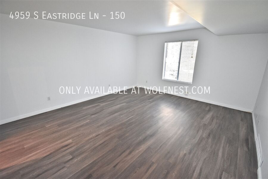 Gorgeous 2 Bed Murray Condo! No Deposit Option! property image