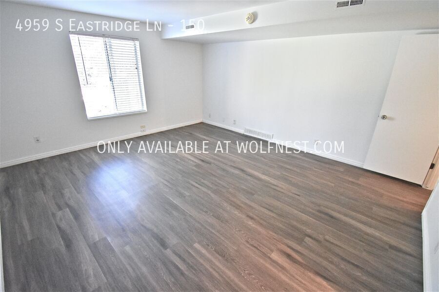 Gorgeous 2 Bed Murray Condo! No Deposit Option! property image