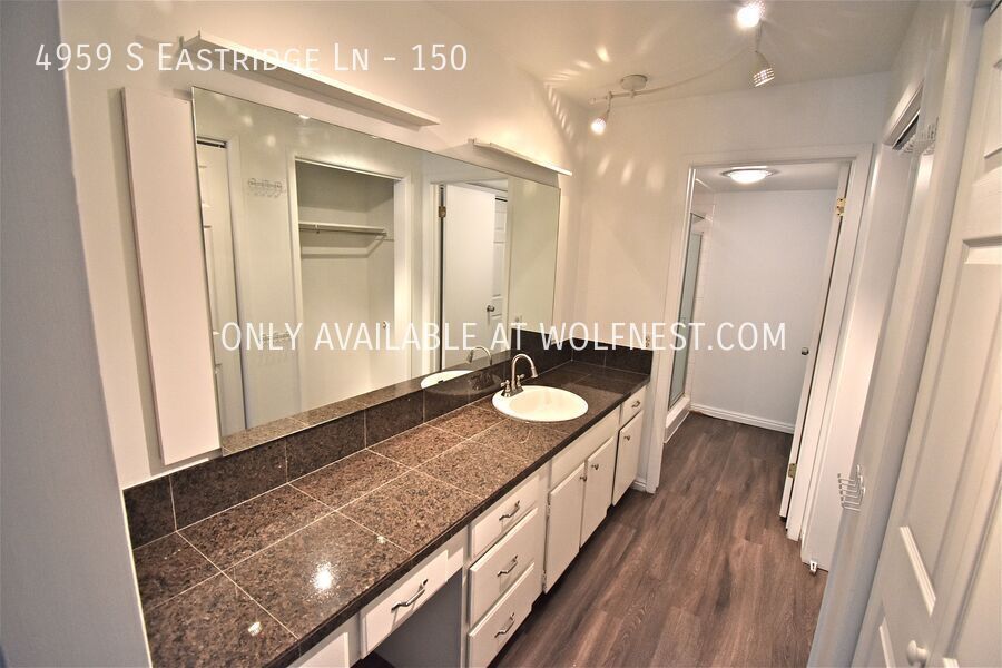 Gorgeous 2 Bed Murray Condo! No Deposit Option! property image