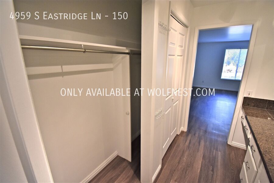 Gorgeous 2 Bed Murray Condo! No Deposit Option! property image