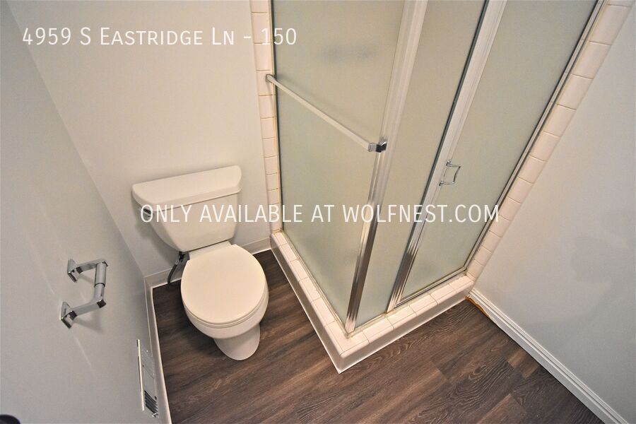 Gorgeous 2 Bed Murray Condo! No Deposit Option! property image