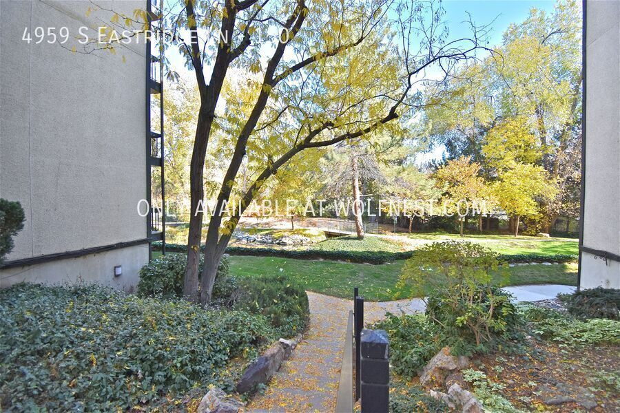 Gorgeous 2 Bed Murray Condo! No Deposit Option! property image