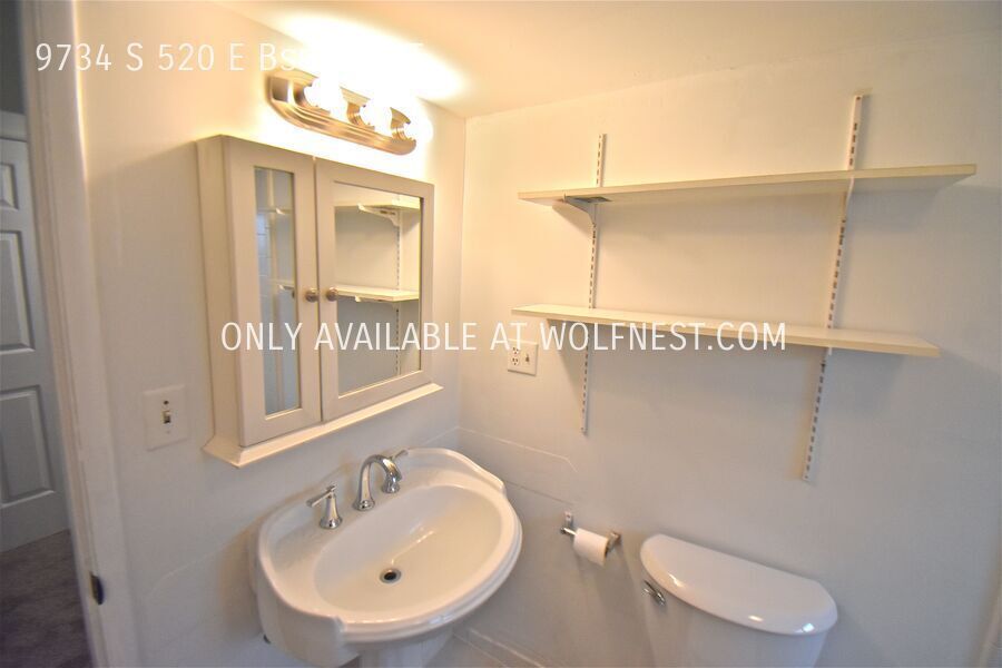 Lovely 2 Bed Sandy Bsmt Unit! No Deposit Option! property image