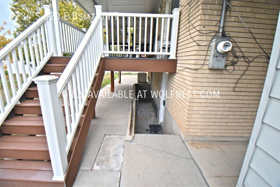 Lovely 2 Bed Sandy Bsmt Unit! No Deposit Option! property image