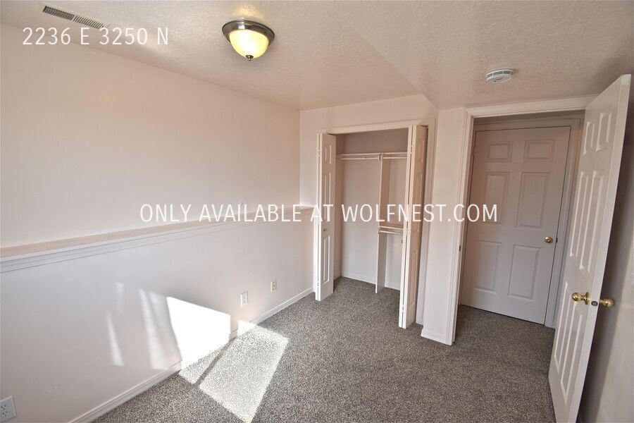 Gorgeous 4 Bed Layton Home! No Deposit Option! property image