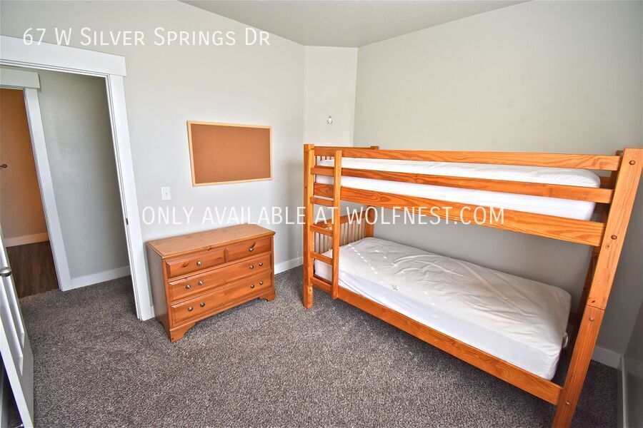 Fully Furnished Stunning 3 Bedroom Vineyard Condo! No Deposit Option! property image