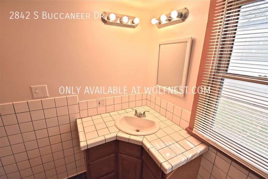 Spacious 2+ Bed Magna Home! No Deposit Option! property image