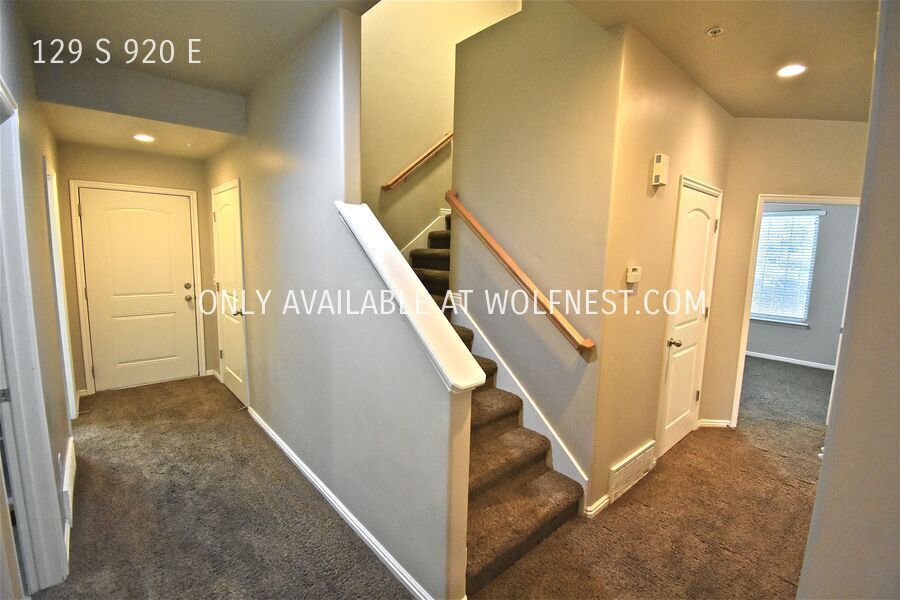 Spacious 4 Bed American Fork Townhome! No Deposit Option! property image
