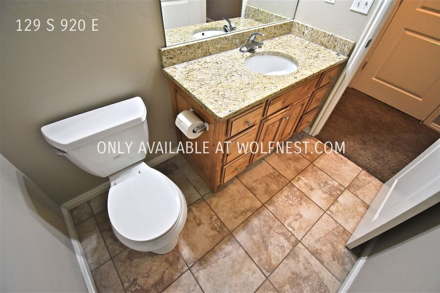 Spacious 4 Bed American Fork Townhome! No Deposit Option! property image