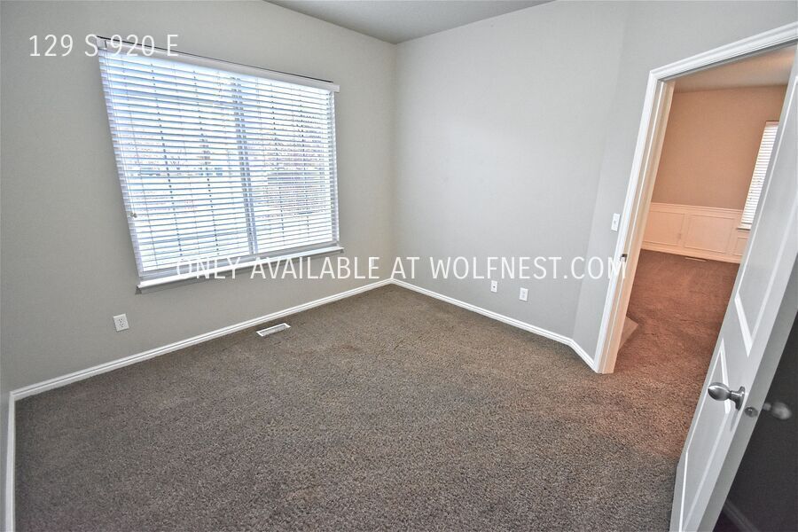 Spacious 4 Bed American Fork Townhome! No Deposit Option! property image