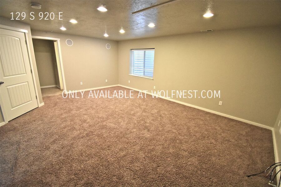 Spacious 4 Bed American Fork Townhome! No Deposit Option! property image