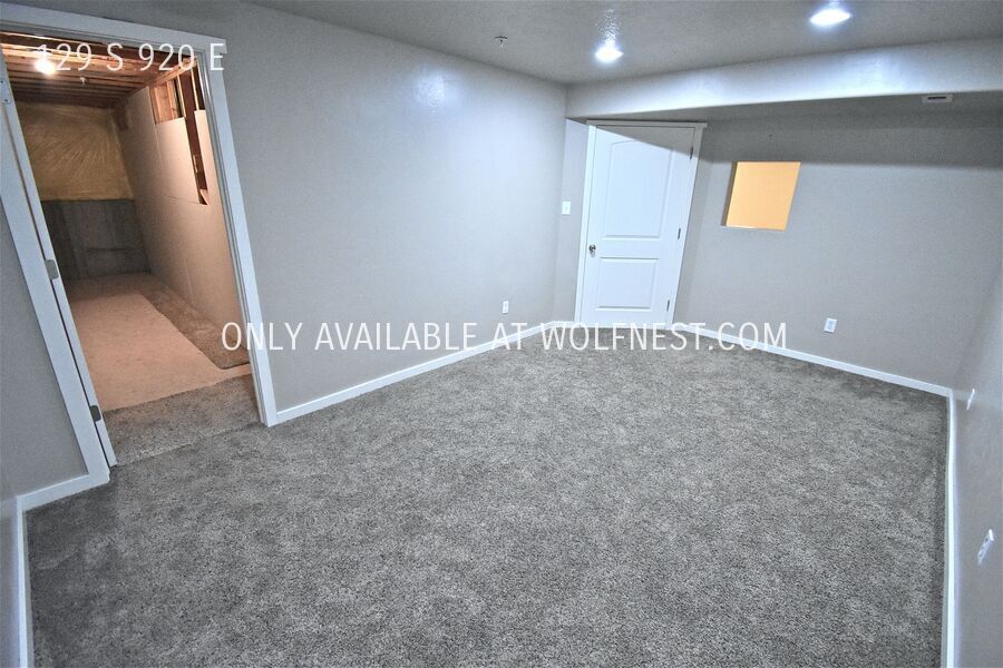 Spacious 4 Bed American Fork Townhome! No Deposit Option! property image