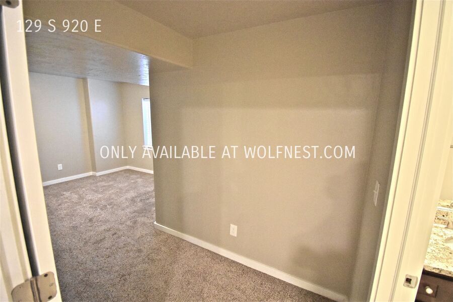 Spacious 4 Bed American Fork Townhome! No Deposit Option! property image
