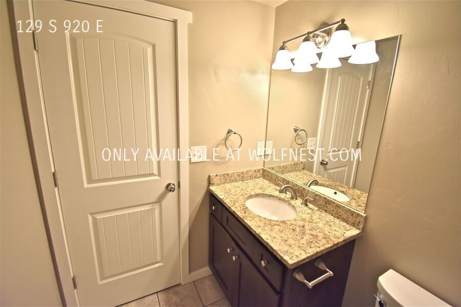 Spacious 4 Bed American Fork Townhome! No Deposit Option! property image