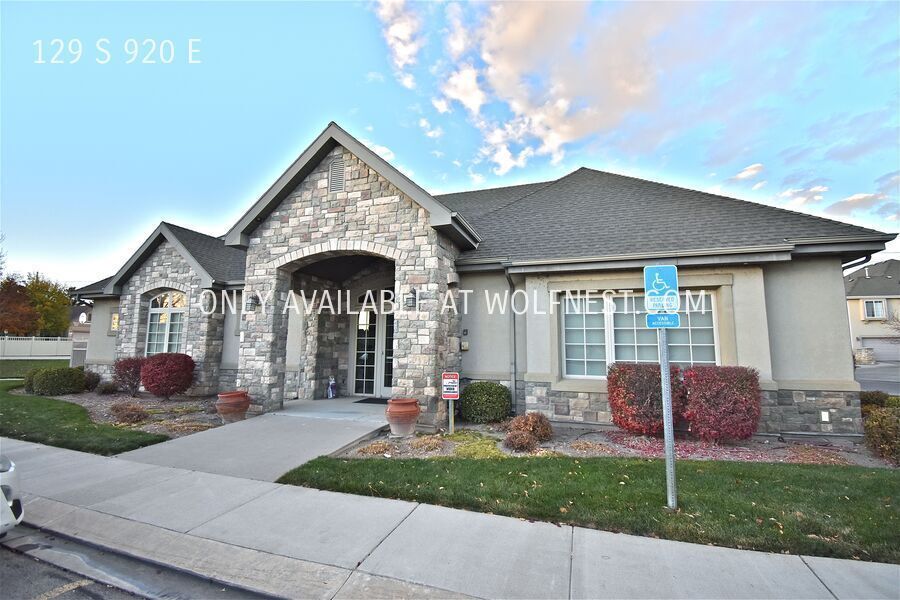 Spacious 4 Bed American Fork Townhome! No Deposit Option! property image