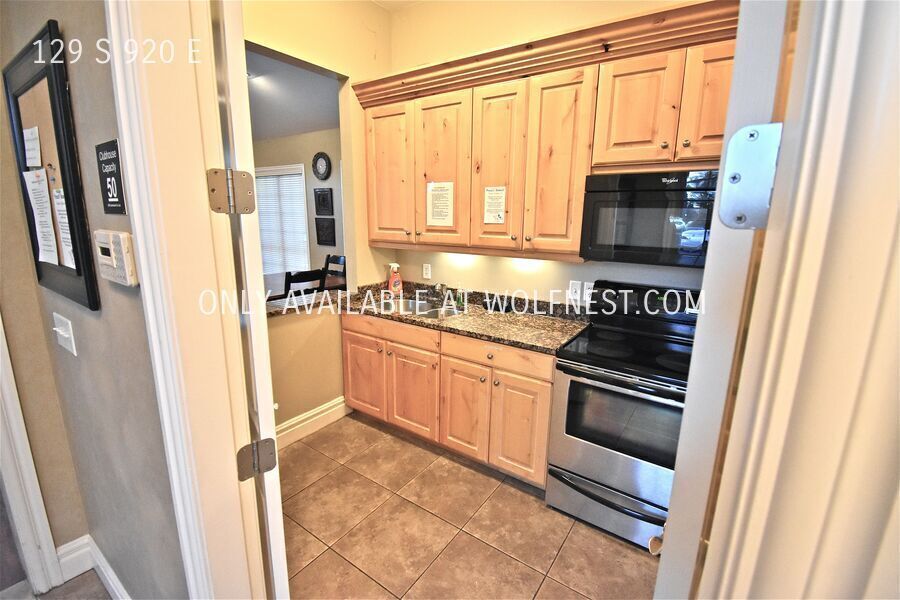 Spacious 4 Bed American Fork Townhome! No Deposit Option! property image