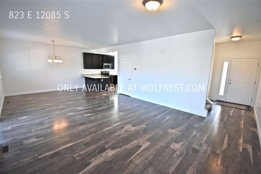 Gorgeous 3 Bed Draper Townhome! No Deposit Option! property image