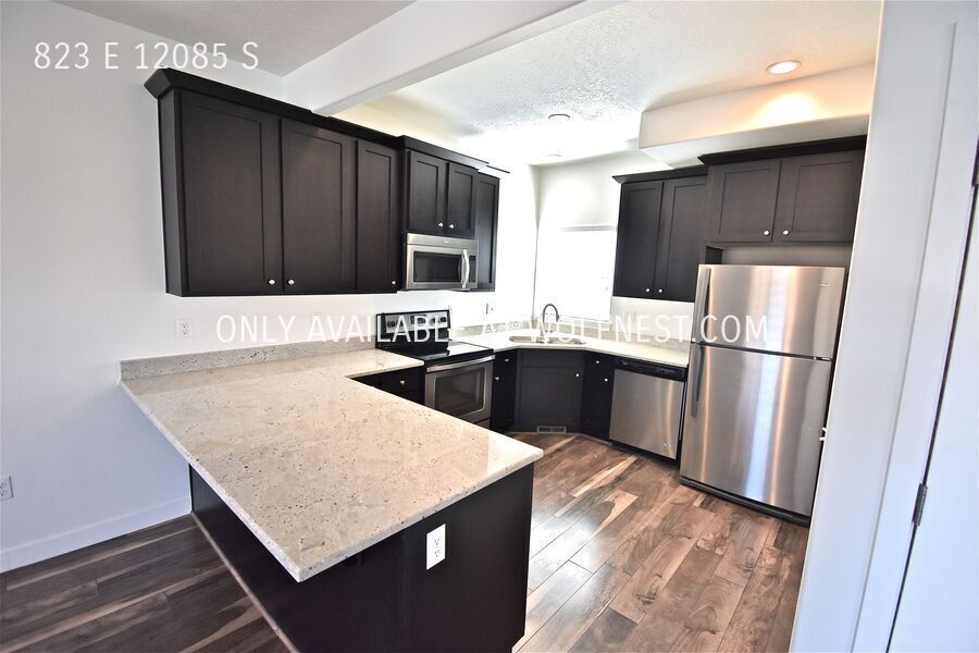 Gorgeous 3 Bed Draper Townhome! No Deposit Option! property image