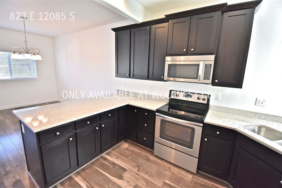 Gorgeous 3 Bed Draper Townhome! No Deposit Option! property image