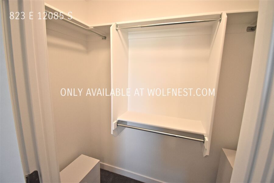 Gorgeous 3 Bed Draper Townhome! No Deposit Option! property image