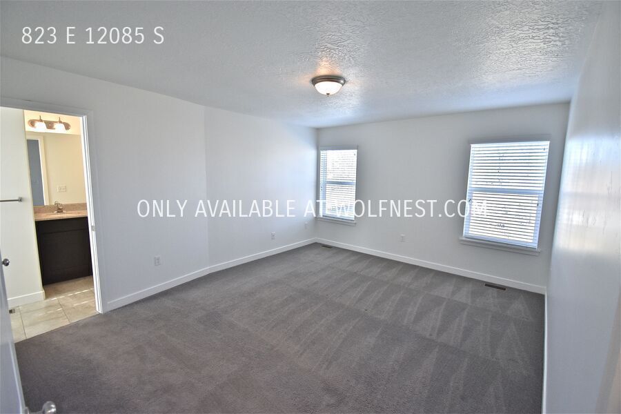 Gorgeous 3 Bed Draper Townhome! No Deposit Option! property image