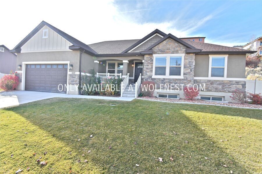 Spacious 6 Bed Santaquin Home! No Deposit Option! property image