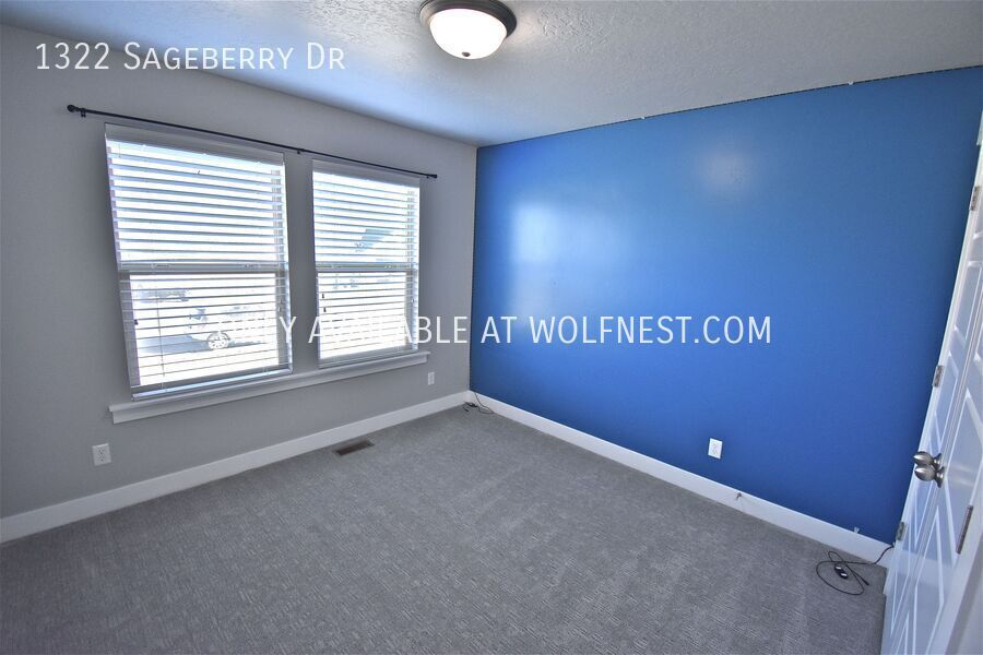 Spacious 6 Bed Santaquin Home! No Deposit Option! property image