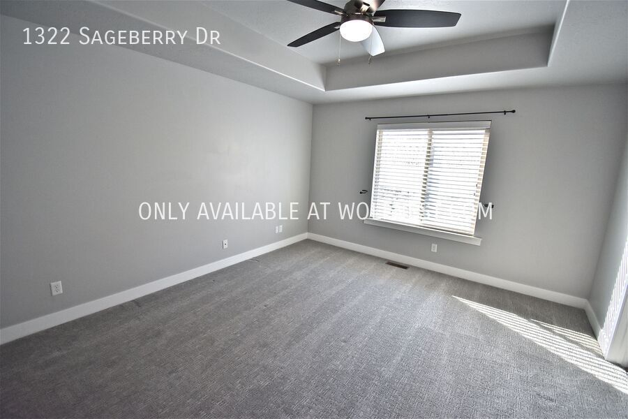 Spacious 6 Bed Santaquin Home! No Deposit Option! property image