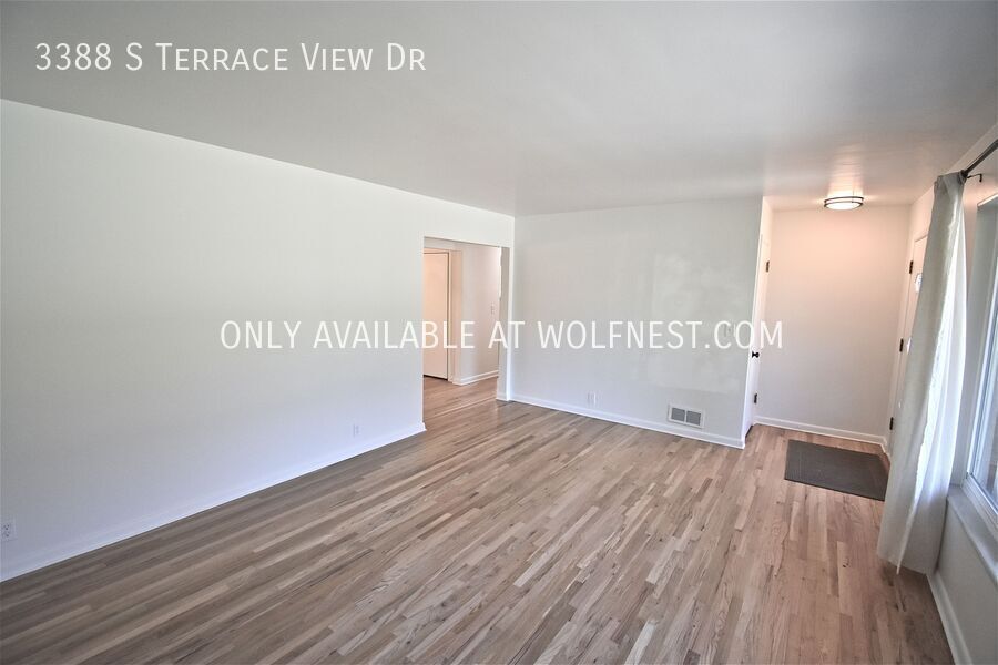 Stunning 4 Bedroom Millcreek Home! property image