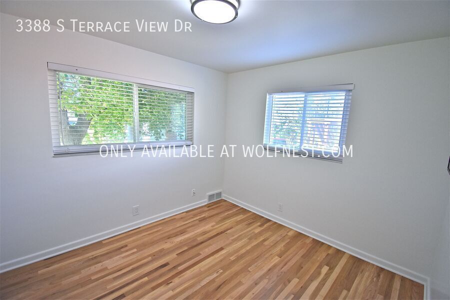 Stunning 4 Bedroom Millcreek Home! property image