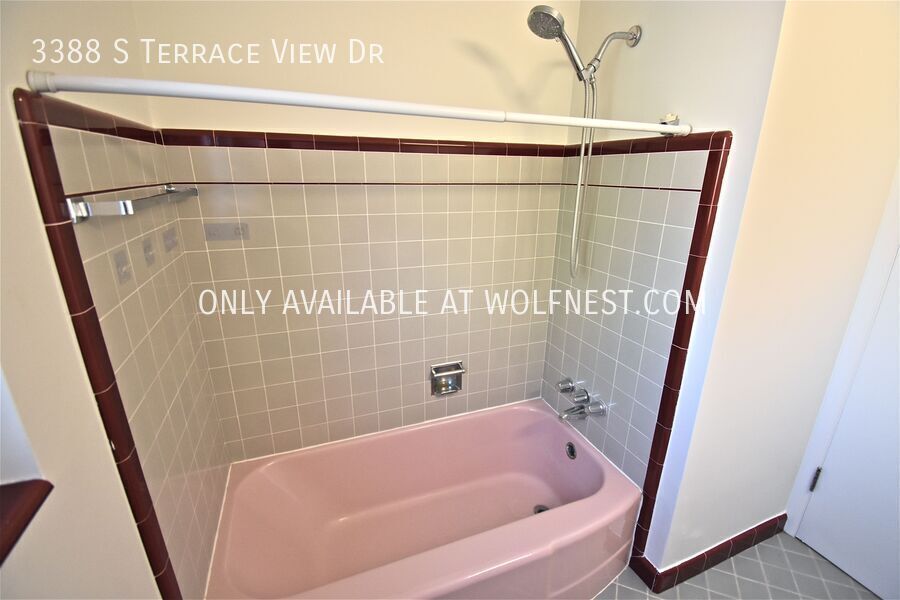 Stunning 4 Bedroom Millcreek Home! property image