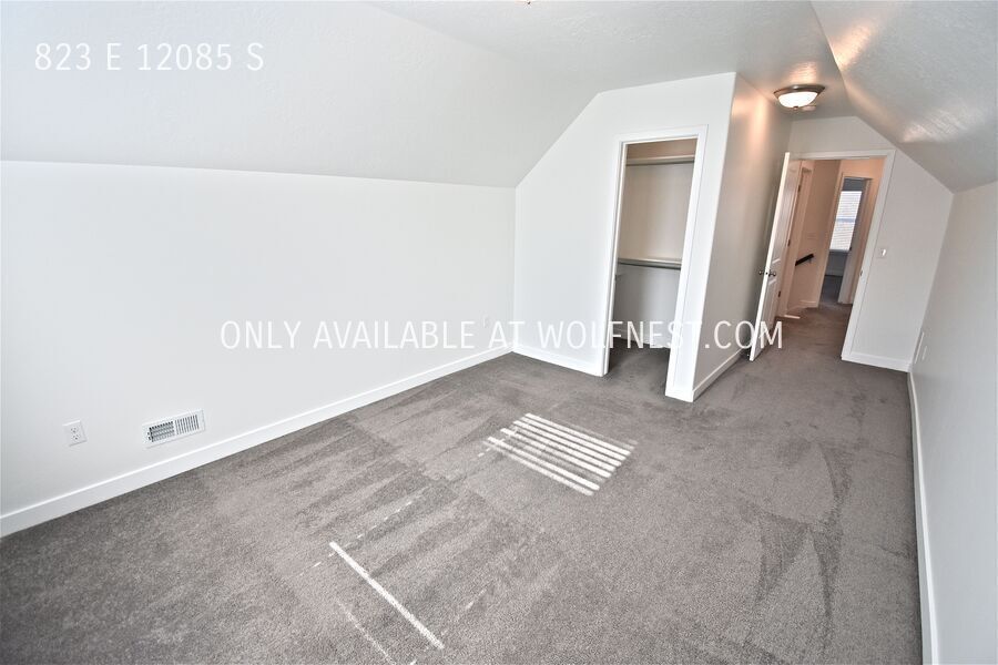 Gorgeous 3 Bed Draper Townhome! No Deposit Option! property image