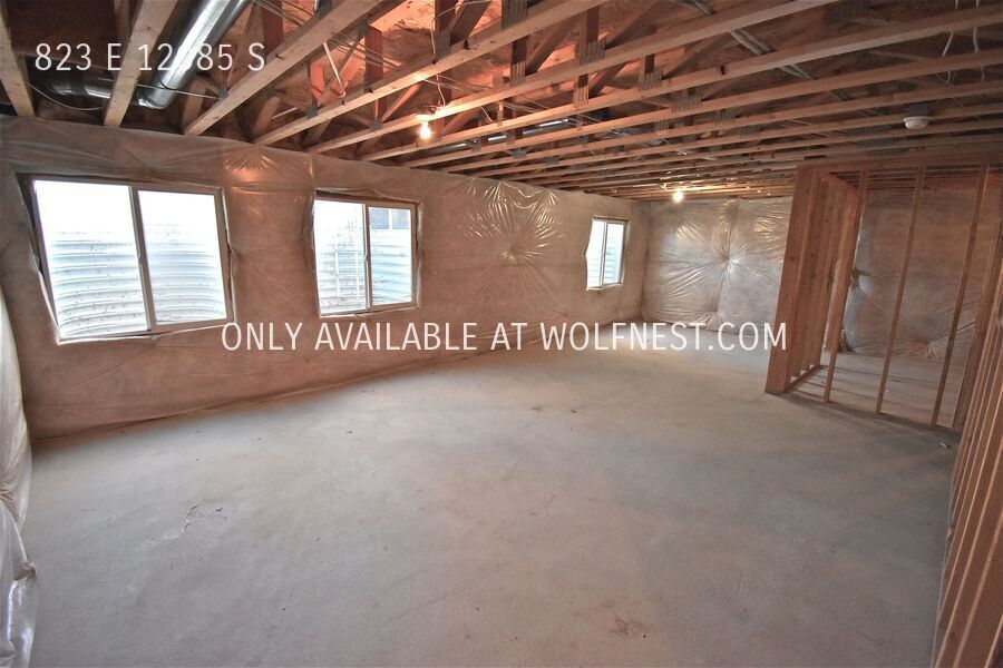 Gorgeous 3 Bed Draper Townhome! No Deposit Option! property image