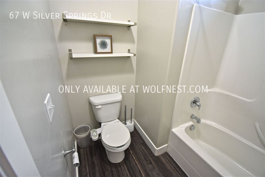 Fully Furnished Stunning 3 Bedroom Vineyard Condo! No Deposit Option! property image