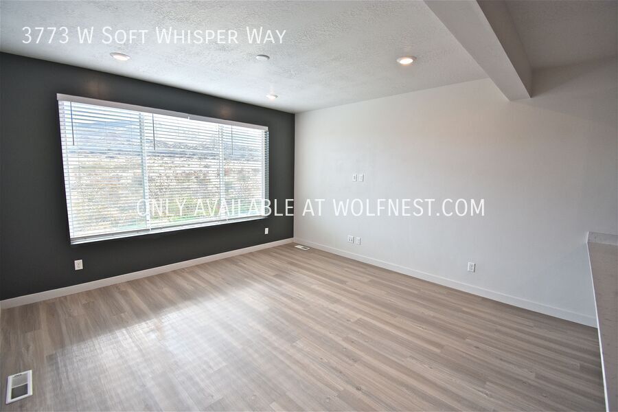 Stunning 4 Bed Herriman Townhome! property image