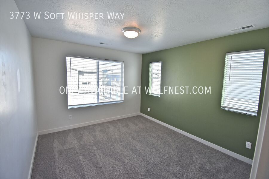 Stunning 4 Bed Herriman Townhome! property image