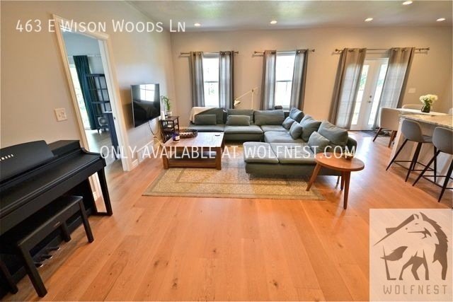 Stunning 6 Bed Fort Union Home! No Deposit Option! property image