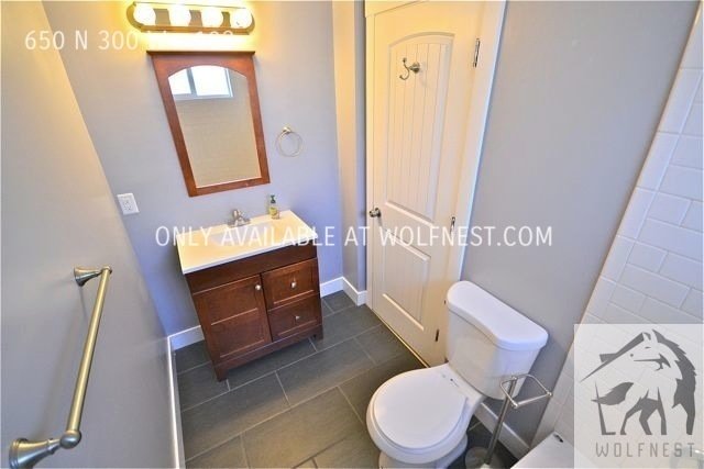 Stunning 1 Bed Downtown Unit! No Deposit Option! property image