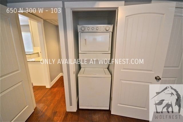 Stunning 1 Bed Downtown Unit! No Deposit Option! property image