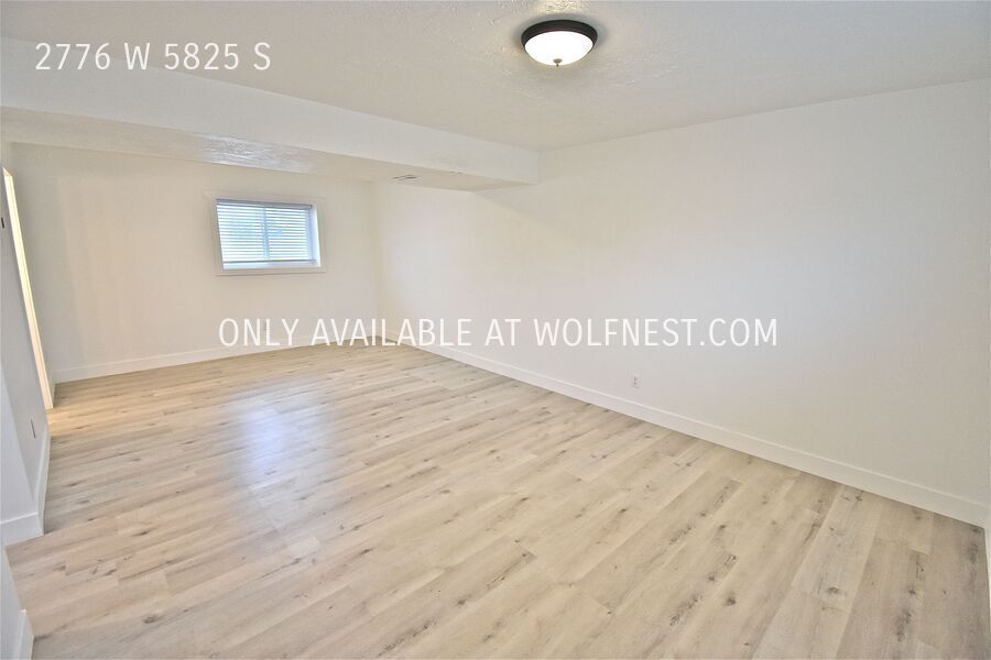 Remodeled 4 Bed Roy Home! No Deposit Option! property image