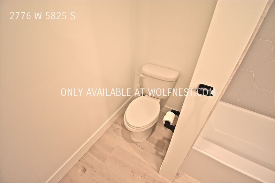 Remodeled 4 Bed Roy Home! No Deposit Option! property image