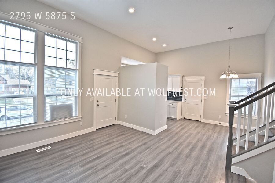 Remodeled 4 Bed Roy Home! No Deposit Option! property image