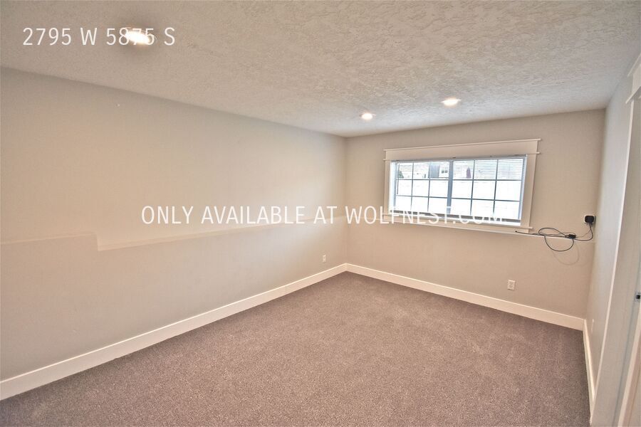 Remodeled 4 Bed Roy Home! No Deposit Option! property image