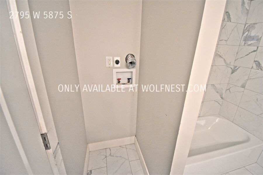 Remodeled 4 Bed Roy Home! No Deposit Option! property image