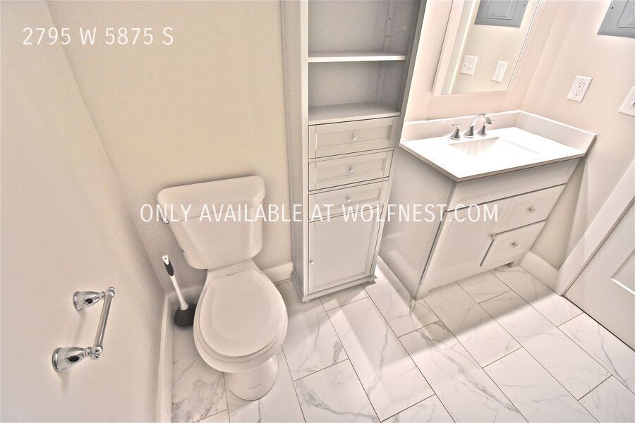 Remodeled 4 Bed Roy Home! No Deposit Option! property image