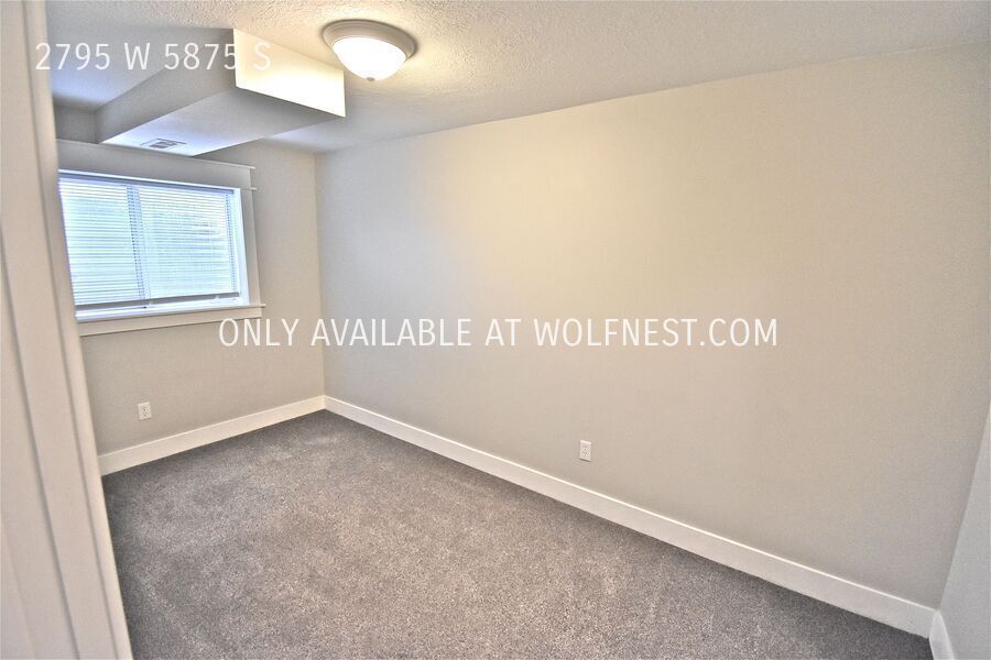 Remodeled 4 Bed Roy Home! No Deposit Option! property image