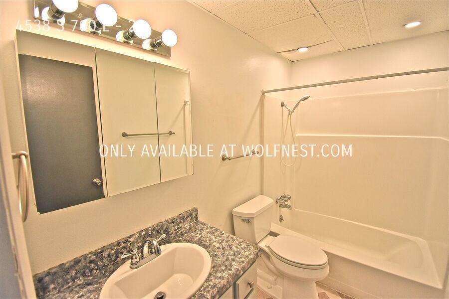 Lovely 2 Bed Murray Condo! No Deposit Option! property image